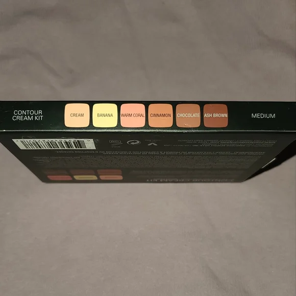 Anastasia Beverly Hills Contour Kit - Picture 5 of 7
